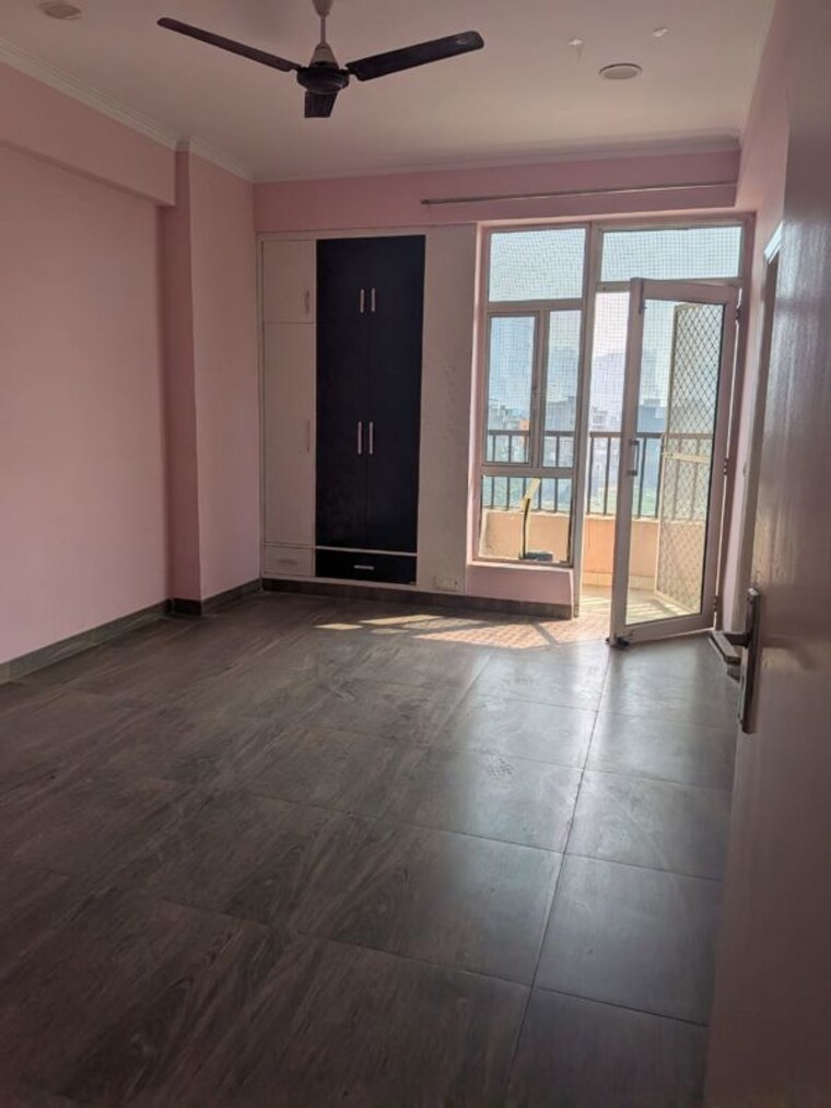 Room, gaur-city-6th-avenue 2.5 Bedroom 1175 Sq.Ft. Apartment In Sector 4 Greater Noida Greater Noida 10343611
