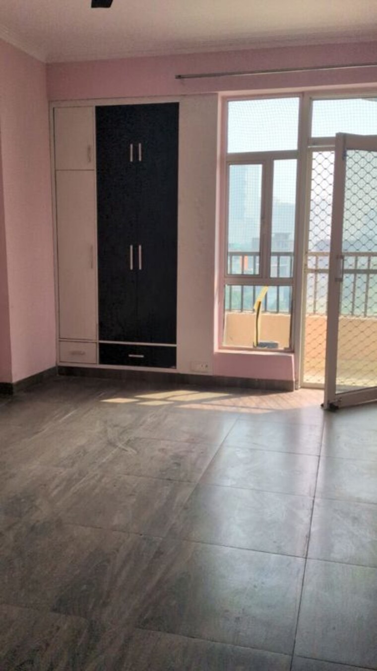 Room, gaur-city-6th-avenue 2.5 Bedroom 1175 Sq.Ft. Apartment In Sector 4 Greater Noida Greater Noida 10343611