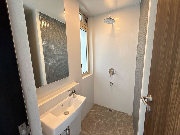 Bathroom, lodha-worli 3 Bedroom 1370 Sq.Ft. Apartment In Worli Mumbai 10343625