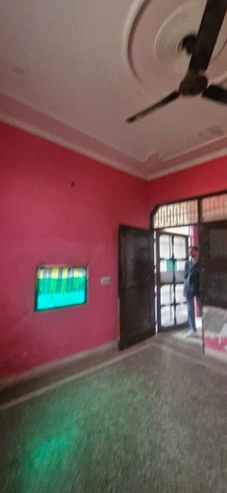 Room, sector 8 2 Bedroom 200 Sq.Yd. Independent House In Sector 8 Faridabad 10343640