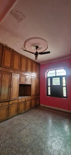 2 BHK + Pooja Room Independent House For Rent in Sector 8