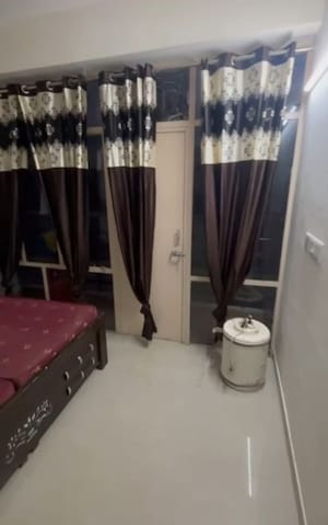 Room in 2 BHK Apartment at Lotus Homz, Sector 111 – for Rent