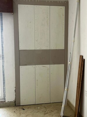 Furnished Amenities in 2 BHK Apartment at Rishita Mulberry Heights, Sushant Golf City – for Rent