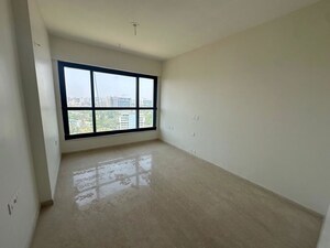 Room in 2 BHK Apartment at Prescon Midtown Bay, Mahim West – for Rent