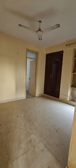 Room in 2 BHK Apartment at Zion Stonecrop and Celeste Garden, Sector 78 – for Rent