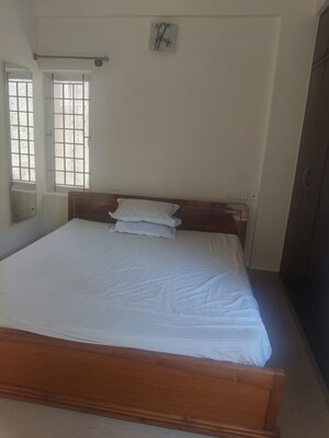 Room in 1 BHK Apartment at Krishna Residency Kadubeesanahalli, Kadubeesanahalli – for Rent