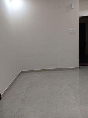 Room in 2 BHK Apartment at Manikonda – for Rent