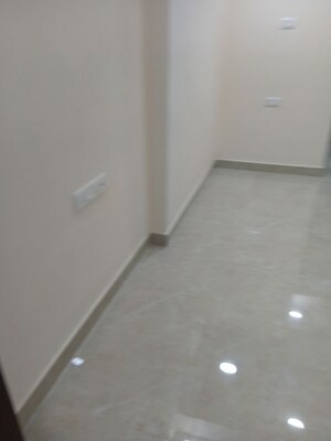 Room in 2 BHK Apartment at Manikonda – for Rent