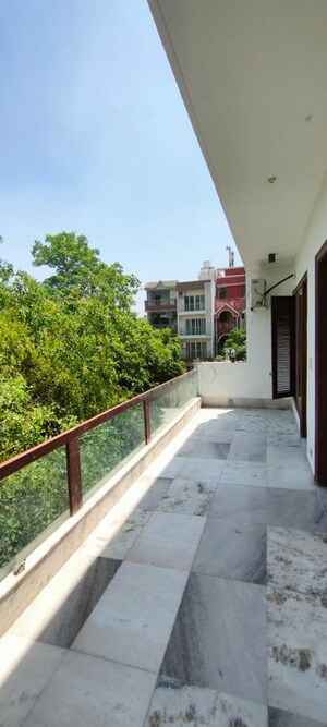 Balcony in 3 BHK Builder Floor at Shivalik Colony – for Rent