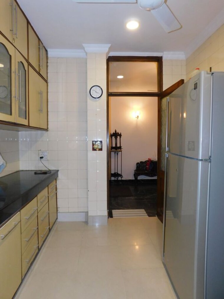 Kitchen, safdarjung enclave 2 Bedroom 500 Sq.Yd. Builder Floor In Safdarjung Enclave Delhi 10343716