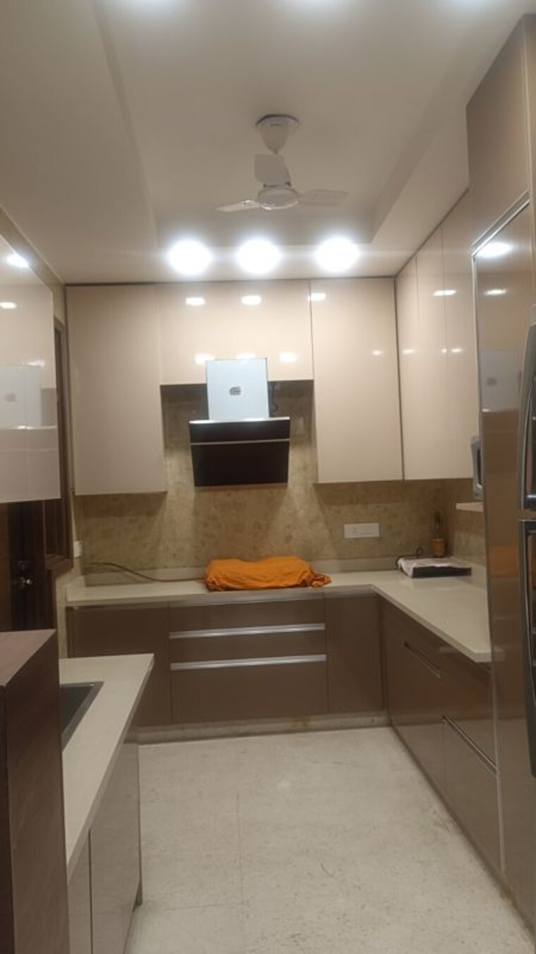 Kitchen, new rajinder nagar 3 Bedroom 1811 Sq.Ft. Builder Floor In New Rajinder Nagar Delhi 10343720