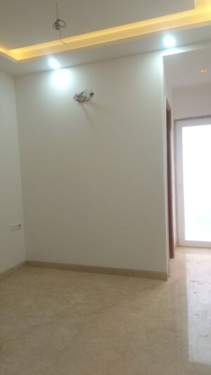 Room in 3 BHK Builder Floor at New Rajinder Nagar – for Sale