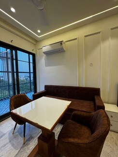 1 BHK Builder Floor For Rent in Sector 51