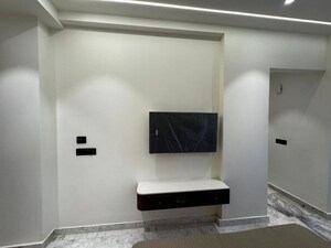 Furnished Amenities in 1 BHK Builder Floor at Sector 52 – for Rent