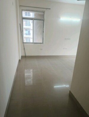 Room in 2 BHK Apartment at Eta Ii Greater Noida – for Rent