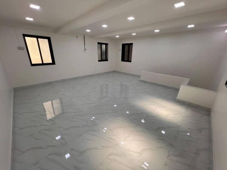 Room, mittal-industrial-estate Commercial Warehouse 1030 Sq.Ft. In Andheri East Mumbai 10343780