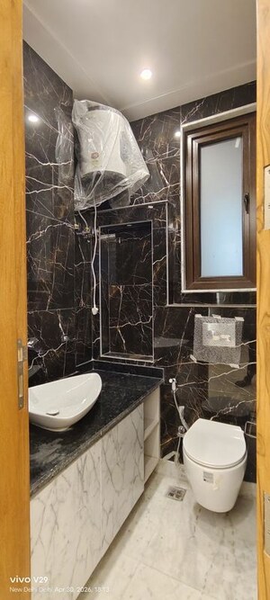 Team Area in 3 BHK Builder Floor at Greater Kailash I – for Sale