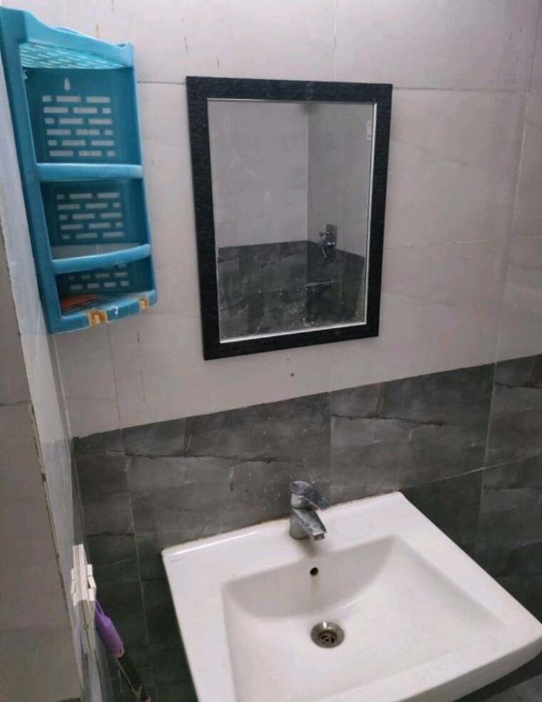 Bathroom, mahaluxmi-migsun-ultimo 3 Bedroom 1575 Sq.Ft. Apartment In Omicron Iii Greater Noida Greater Noida 10343791