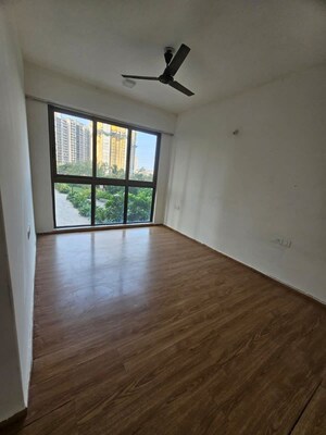 Room in 2 BHK Apartment at Runwal Bliss, Kanjurmarg East – for Rent