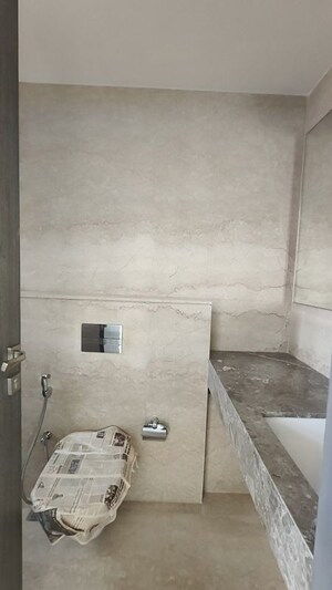 Bathroom in 4 BHK Apartment at Piramal Mahalaxmi Central Tower 2, Mahalaxmi – for Rent