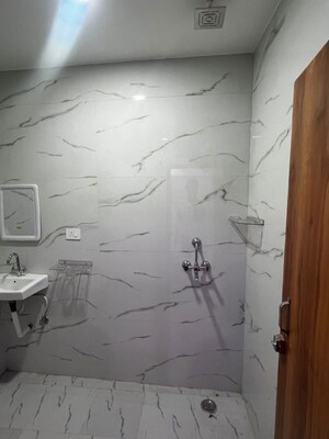 Bathroom in 1 RK Builder Floor at Sector 56 – for Rent