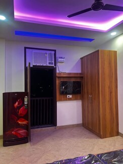 1 RkBuilder Floor For Rent in Sector 56