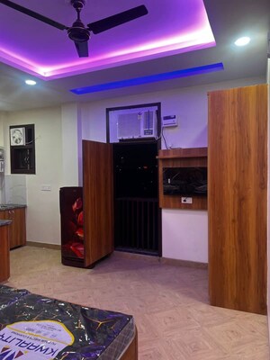 Parking in 1 RK Builder Floor at Sushant Tower, Sector 56 – for Rent