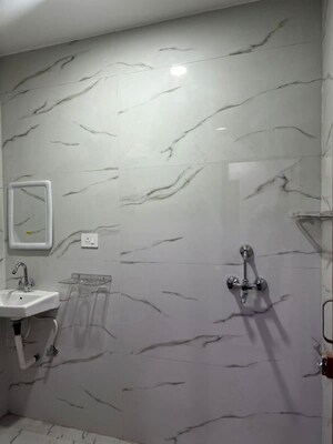 Bathroom in 1 RK Builder Floor at Sushant Tower, Sector 56 – for Rent