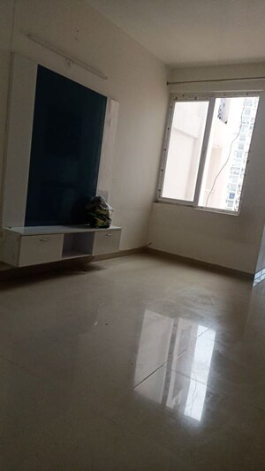 Room in 2 BHK Apartment at Shree Vardhman Green Court, Sector 90 – for Sale