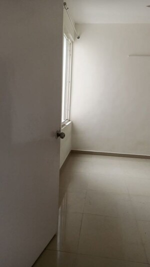 Furnished Amenities in 2 BHK Apartment at Shree Vardhman Green Court, Sector 90 – for Sale
