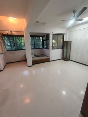 Room in 2.5 BHK Apartment at Arahant Society, Santacruz East – for Rent