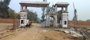  Plot – Exterior View View at Gosainganj - for Sale
