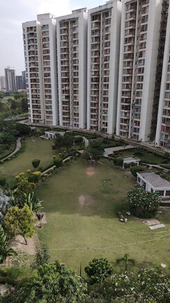 Plot For Sale in Jaypee Kensington Park Plot