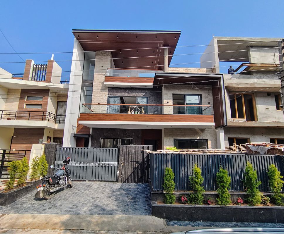 6 BHK + Pooja Room Independent House For Sale in Sector 79