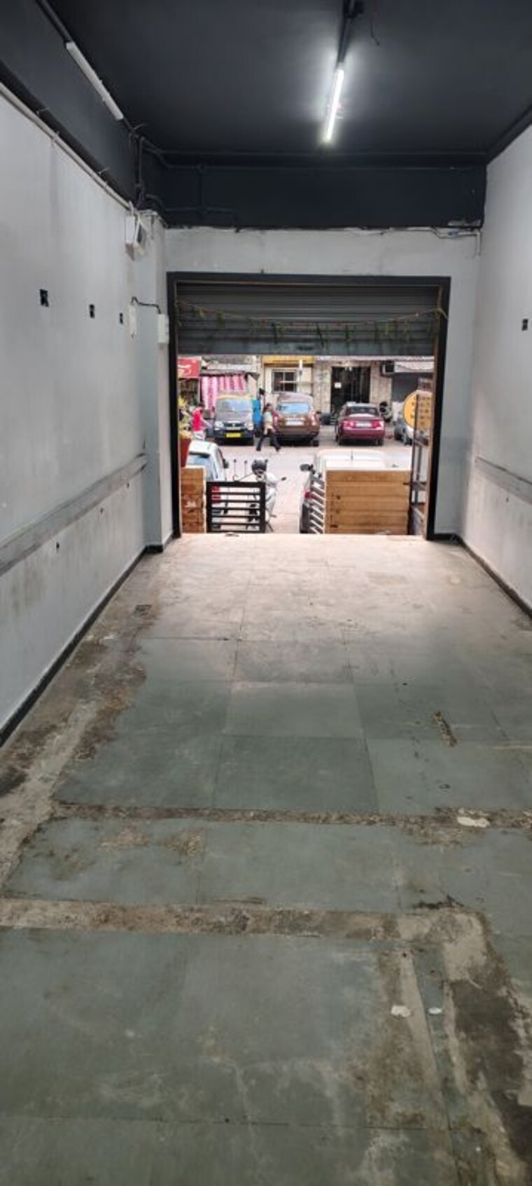 Room, bdd chawl Commercial Shop 350 Sq.Ft. In Bdd Chawl Mumbai 10343960