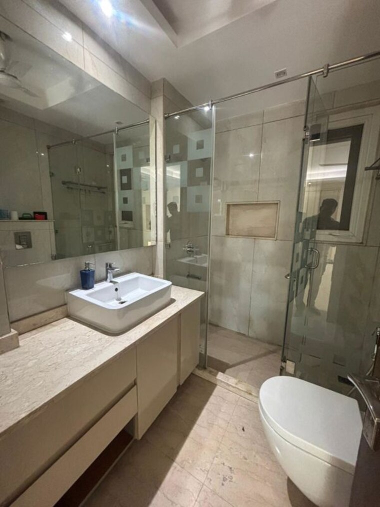 Team Area, greater kailash i 4 Bedroom 300 Sq.Yd. Builder Floor In Greater Kailash I Delhi 10343982