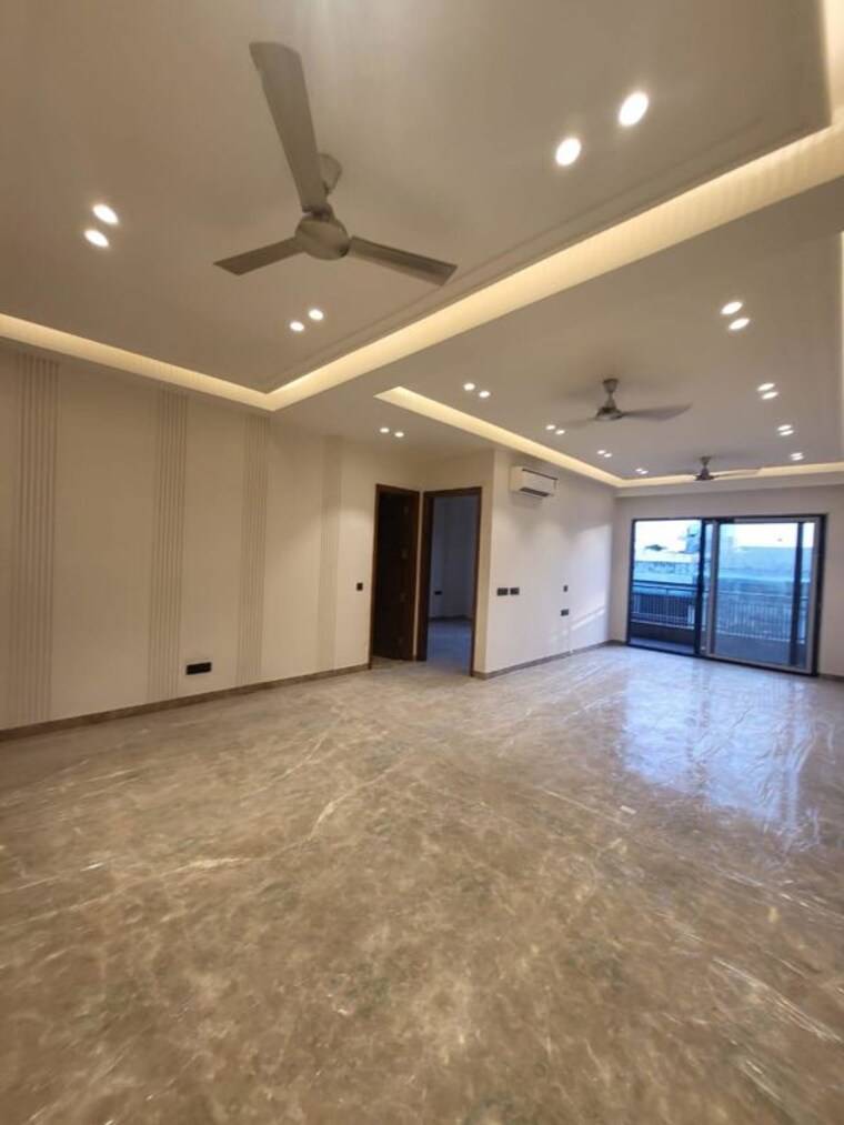 Room, greater kailash i 3 Bedroom 200 Sq.Yd. Builder Floor In Greater Kailash I Delhi 10343988