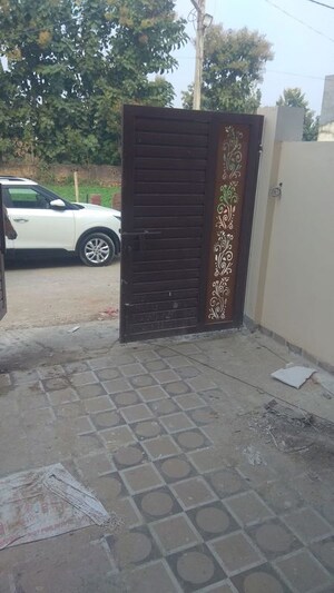 Parking in 2 BHK Independent House at Nijampur Malhaur – for Sale