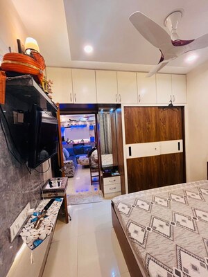 Team Area in 3 BHK Builder Floor at Bptp Park Floors I, Sector 77 – for Sale