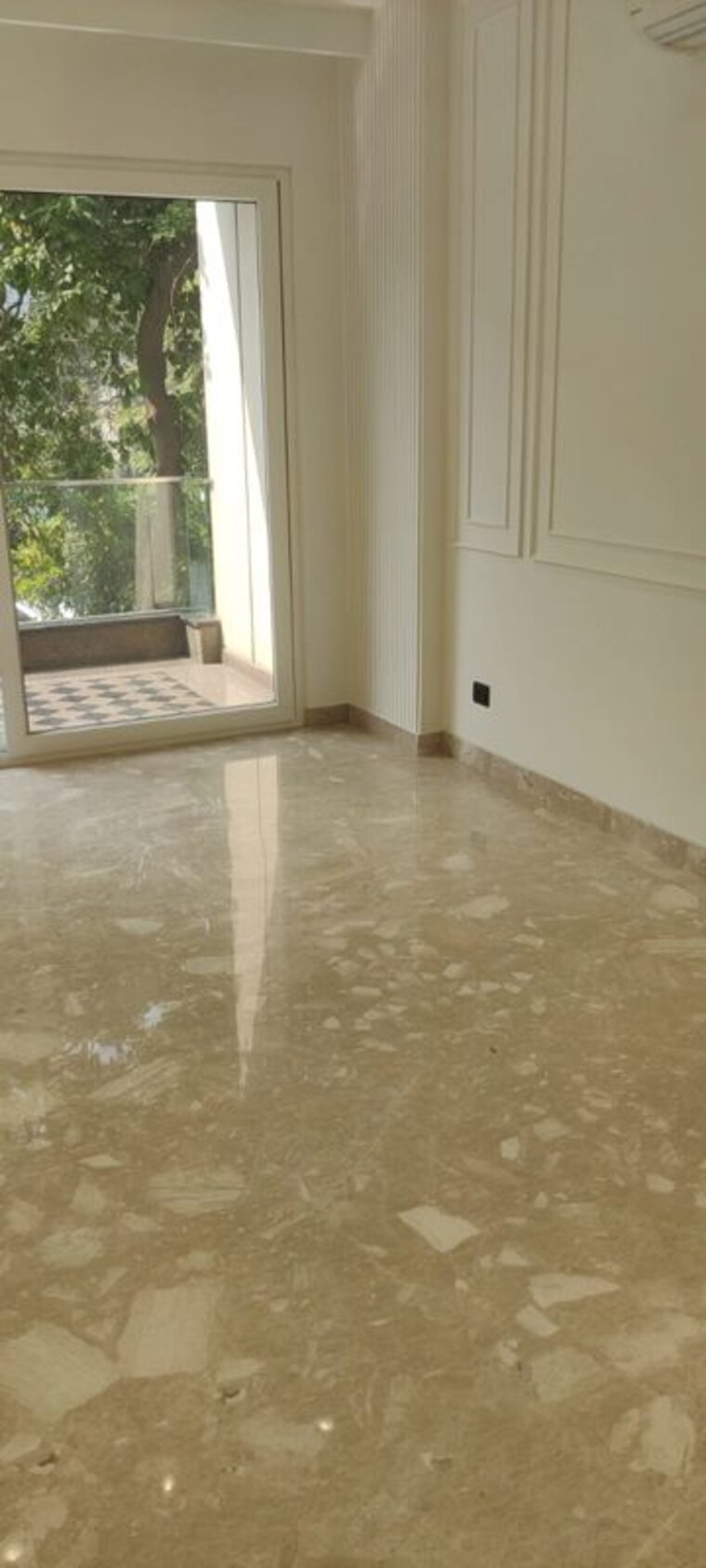 Room, greater kailash ii 4 Bedroom 2700 Sq.Ft. Builder Floor In Greater Kailash ii Delhi 9948005