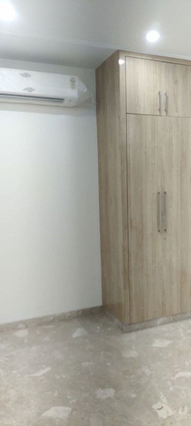 Room, greater kailash ii 4 Bedroom 2700 Sq.Ft. Builder Floor In Greater Kailash ii Delhi 9948005