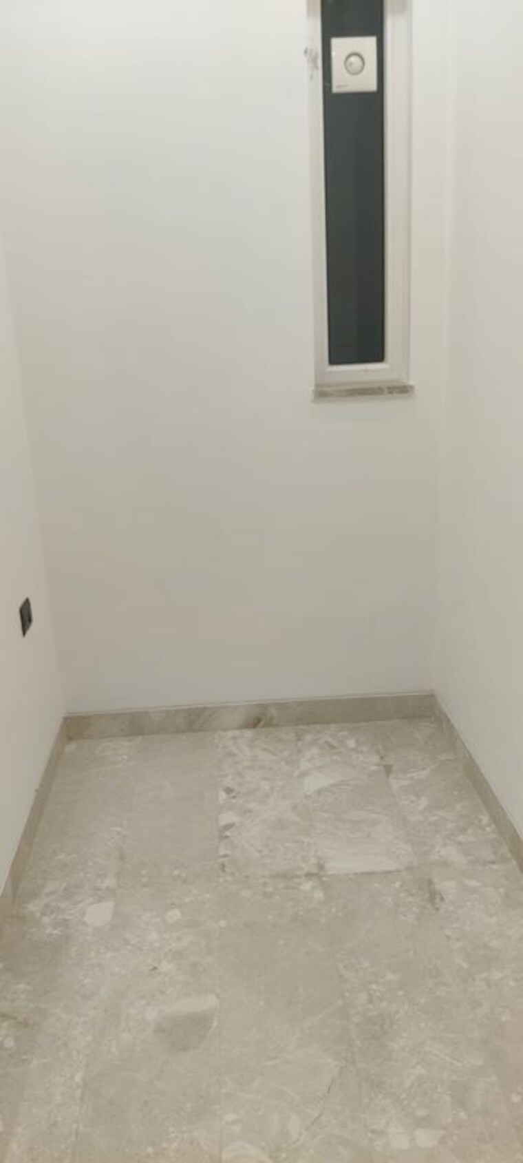 Room, greater kailash ii 4 Bedroom 2700 Sq.Ft. Builder Floor In Greater Kailash ii Delhi 9948005