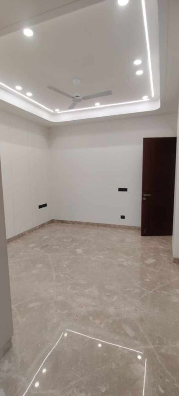 Room, greater kailash ii 4 Bedroom 2700 Sq.Ft. Builder Floor In Greater Kailash ii Delhi 9948005