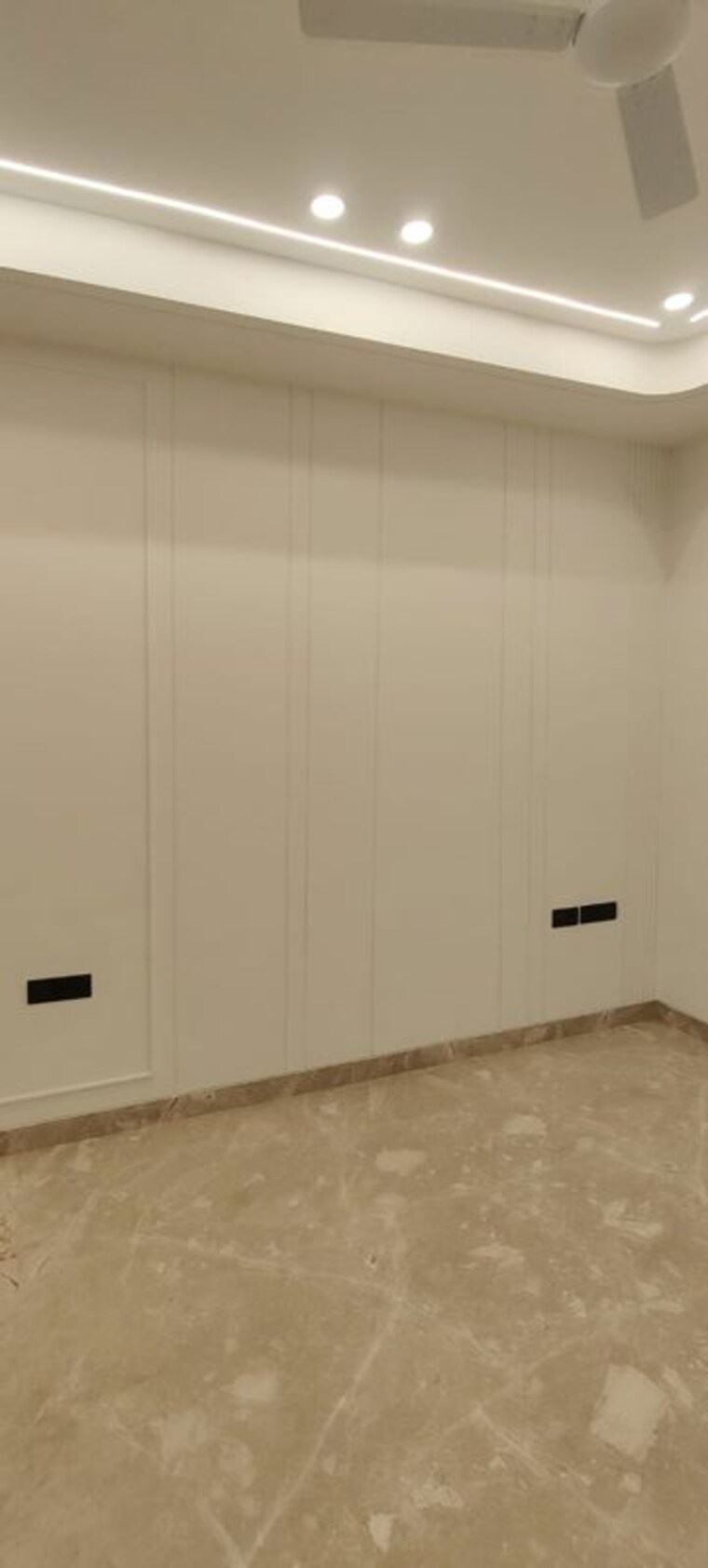 Room, greater kailash ii 4 Bedroom 2700 Sq.Ft. Builder Floor In Greater Kailash ii Delhi 9948005