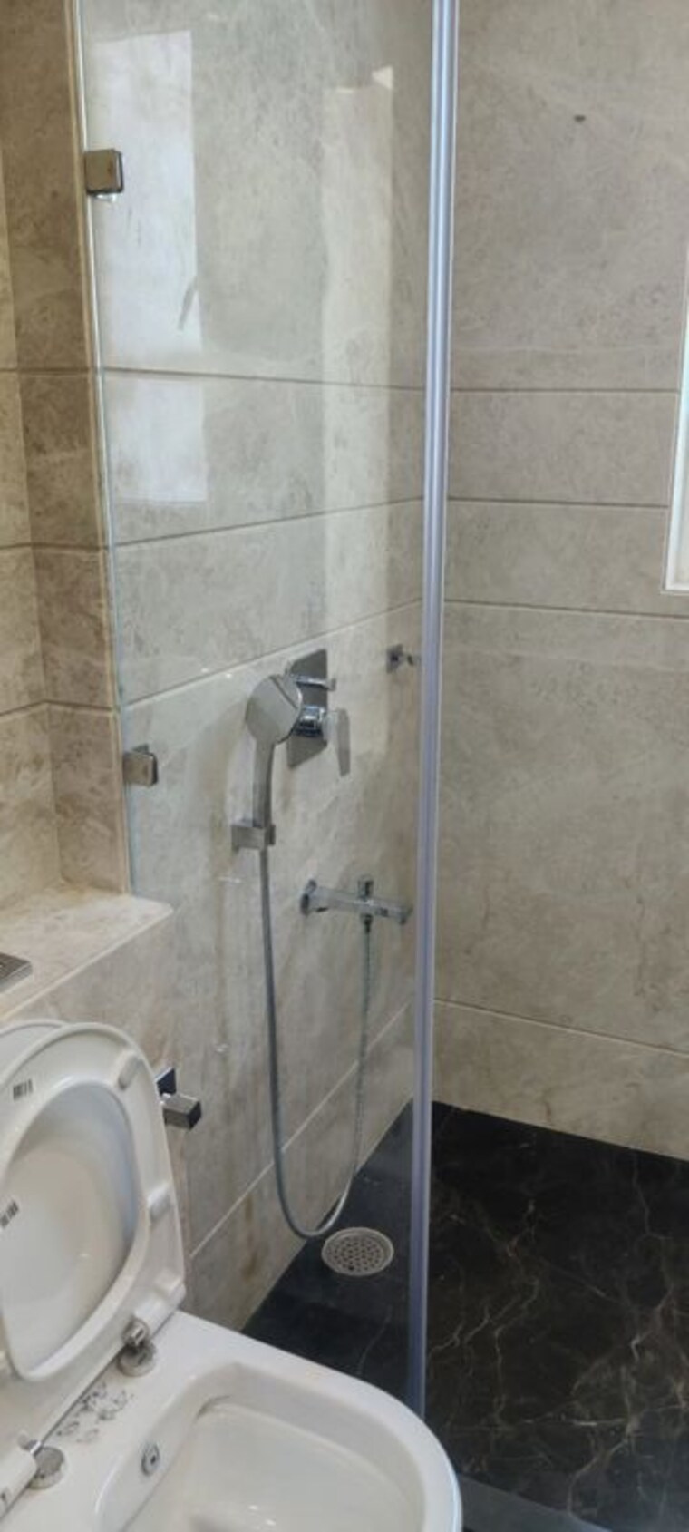 Bathroom, greater kailash ii 4 Bedroom 2700 Sq.Ft. Builder Floor In Greater Kailash ii Delhi 9948005