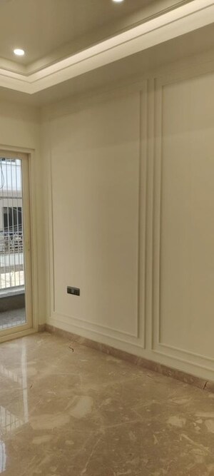 Room in 4 BHK Builder Floor at Greater Kailash ii – for Sale