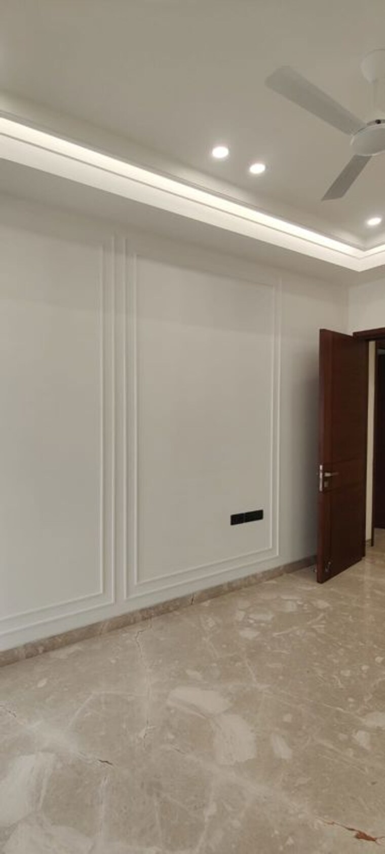 Room, greater kailash ii 4 Bedroom 2700 Sq.Ft. Builder Floor In Greater Kailash ii Delhi 9948005