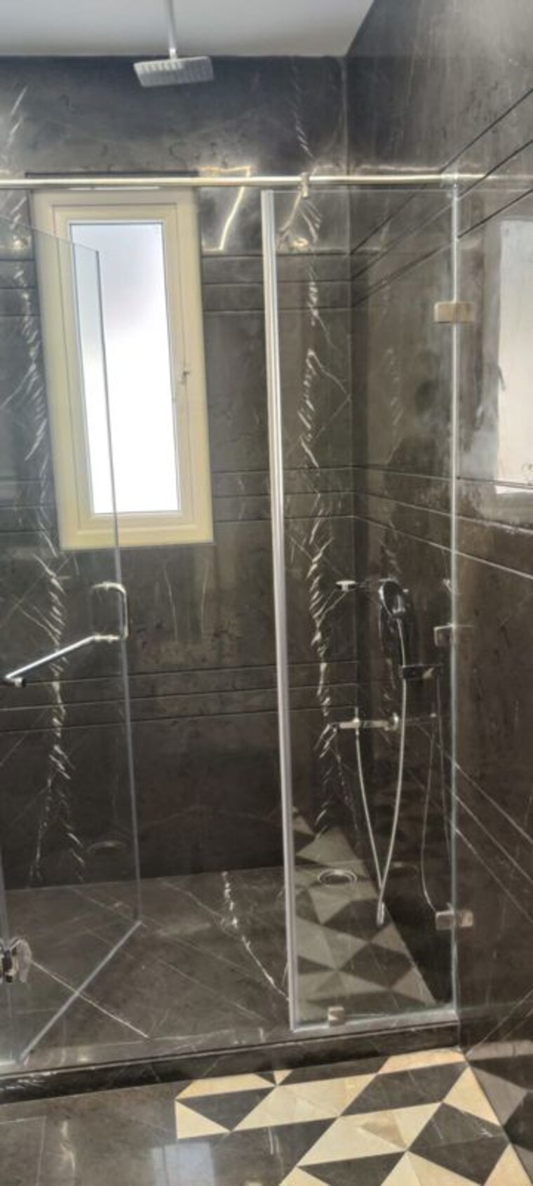 Bathroom, greater kailash ii 4 Bedroom 2700 Sq.Ft. Builder Floor In Greater Kailash ii Delhi 9948005