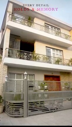 6 BHK + Pooja Room Independent House For Sale in Sector 44