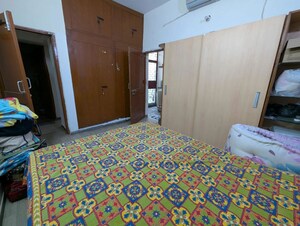 Bedroom in 2 BHK Builder Floor at Sector 31 – for Rent